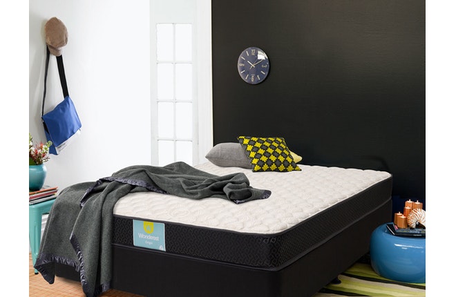 wonderest queen mattress price